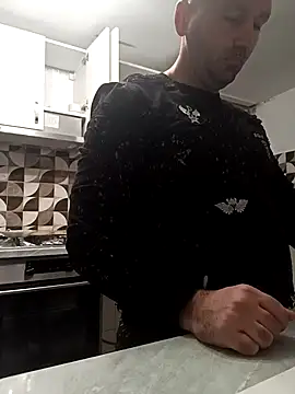 Snapshot of florin421 chatting on 24, 2, 2026 florin421 online show from 24, 2, 2026