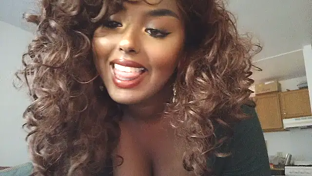 Snapshot of SiminFox chatting on 14, 10, 2025 SiminFox online show from 14, 10, 2025