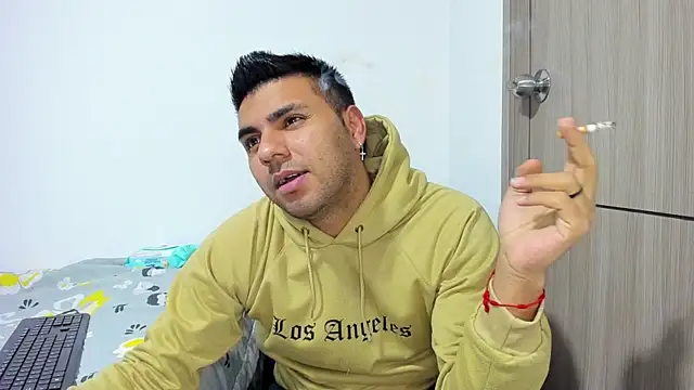 2ScarletandRyan8 online show from 28, 2, 2025