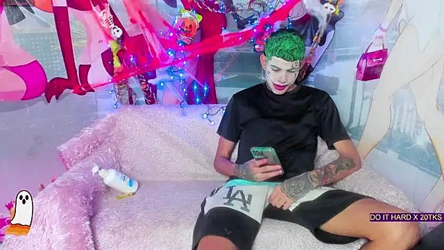 Snapshot of amazing_group_hot69 chatting on 31, 10, 2025 amazing group hot69 online show from 31, 10, 2025