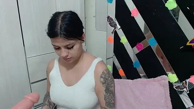 Snapshot of katery_wok11 chatting on 23, 9, 2025 katery wok11 online show from 23, 9, 2025