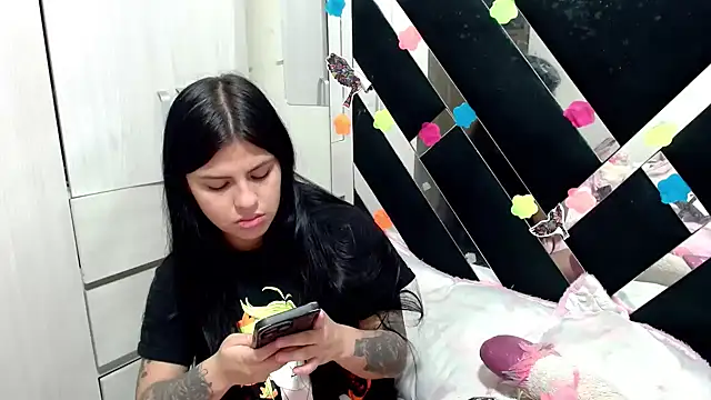 Snapshot of katery_wok11 chatting on 28, 10, 2025 katery wok11 online show from 28, 10, 2025