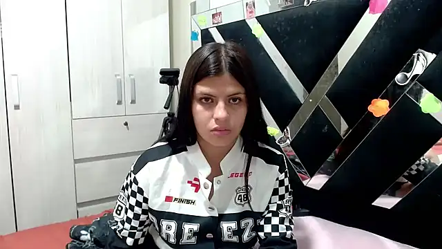 Snapshot of katery_wok11 chatting on 23, 6, 2026 katery wok11 online show from 23, 6, 2026
