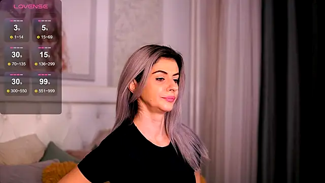 Adelyn Chase online show from 4, 10, 2025