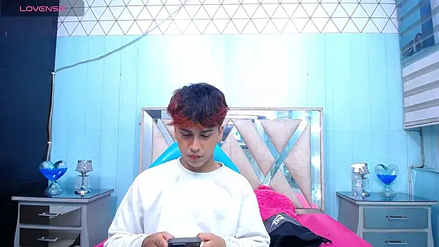 alex 477 online show from 9, 9, 2025