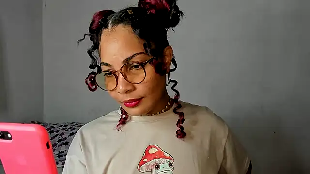 Jade Dorthini online show from 7, 3, 2025