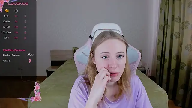 Snapshot of Cowell_Adelina chatting on 9, 3, 2025 Cowell Adelina online show from 9, 3, 2025