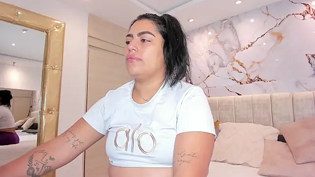 kiana cream online show from 22, 11, 2025