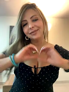  Abril-Office1 online show from 10, 11, 2025