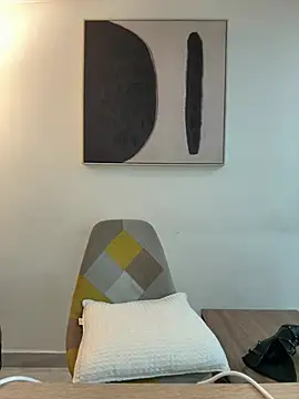 Snapshot of _Abril-Office1 chatting on 6, 5, 2026 Abril-Office1 online show from 6, 5, 2026