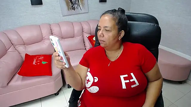 Penelope Nipples  online show from 28, 12, 2024