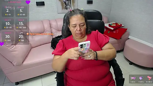 Penelope Nipples  online show from 16, 1, 2025