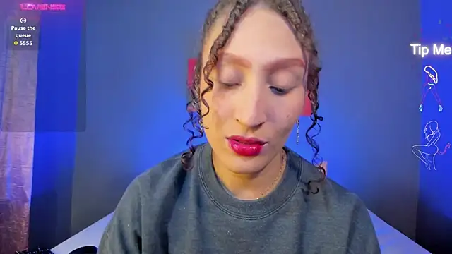 IsabellaSpencer online show from 2, 12, 2025