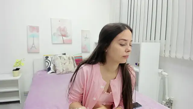 Tiny JuJu online show from 15, 9, 2025