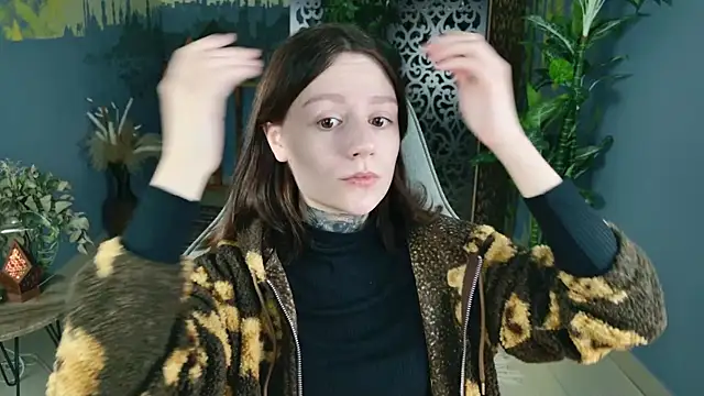 VeliraBraitberg online show from 1, 11, 2025