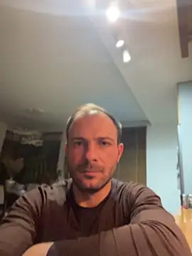 Adventurehotman online show from 18, 4, 2026