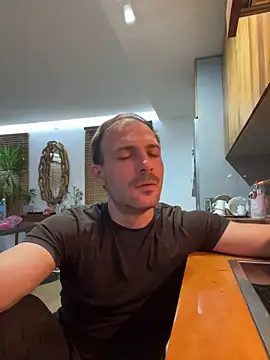 Snapshot of Adventurehotman chatting on 6, 5, 2026 Adventurehotman online show from 6, 5, 2026