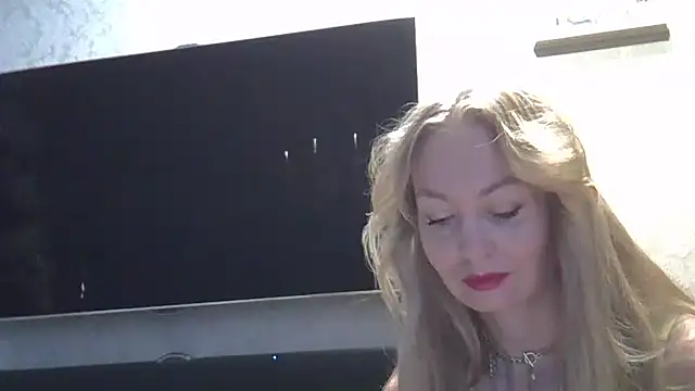 ZarinaSwift online show from 24, 12, 2024