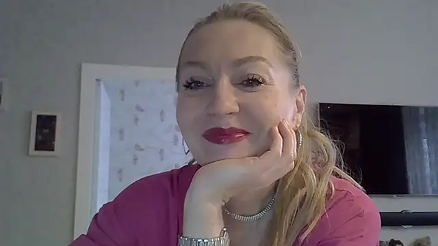 ZarinaSwift online show from 10, 10, 2025