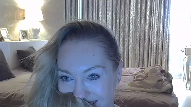 ZarinaSwift online show from 19, 10, 2025