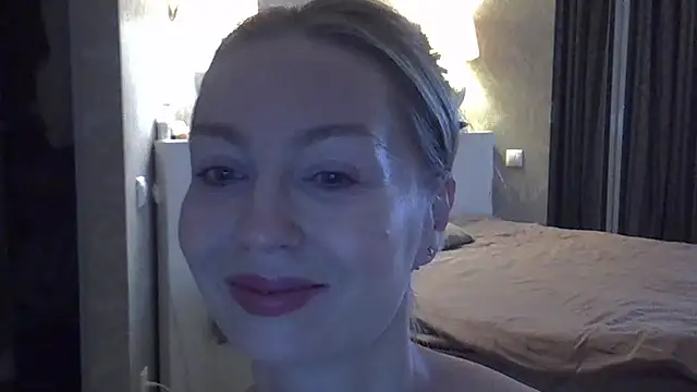 ZarinaSwift online show from 22, 10, 2025