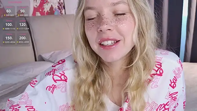 Snapshot of milly_shy chatting on 17, 7, 2026 milly shy online show from 17, 7, 2026