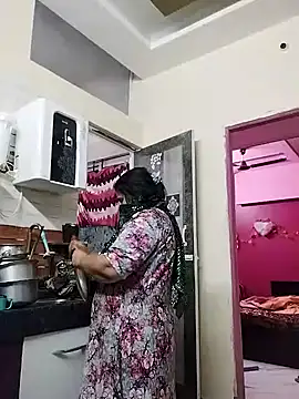 RESHMA 21 online show from 22, 2, 2025