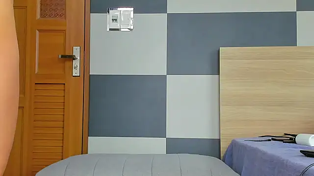 Kiera Thomas online show from 22, 11, 2025