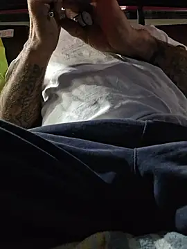 Hotbodyscottie online show from 2, 3, 2026