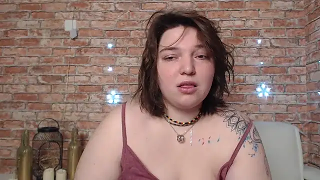 Amelia Kiss  online show from 3, 3, 2025
