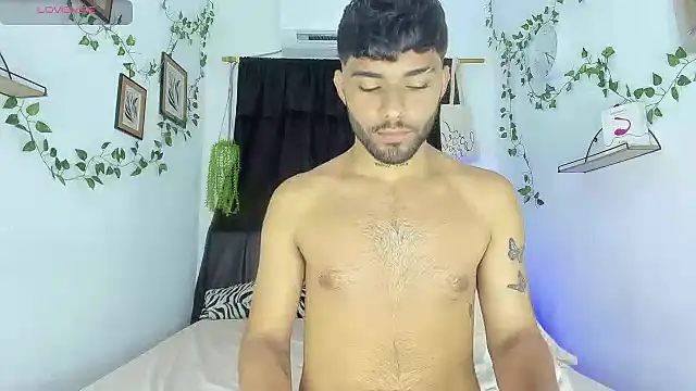 Snapshot of Alex_BigDickkk chatting on 19, 9, 2025 Alex BigDickkk online show from 19, 9, 2025