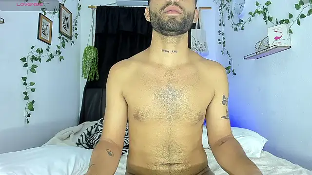 Snapshot of Alex_BigDickkk chatting on 25, 9, 2025 Alex BigDickkk online show from 25, 9, 2025