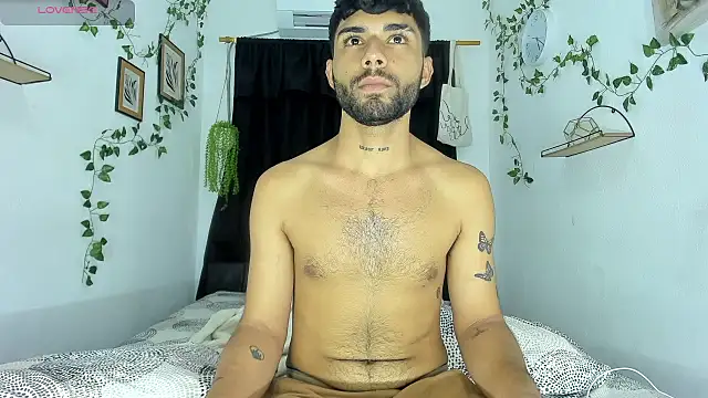 Snapshot of Alex_BigDickkk chatting on 29, 9, 2025 Alex BigDickkk online show from 29, 9, 2025