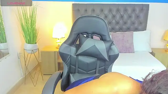 Snapshot of yosselin23 chatting on 10, 12, 2024 yosselin23 online show from 10, 12, 2024