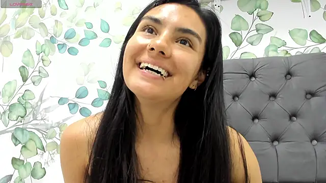 atilanadiaz7 online show from 30, 12, 2024