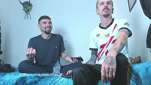 Aaron BigDickxxx online show from 16, 3, 2026