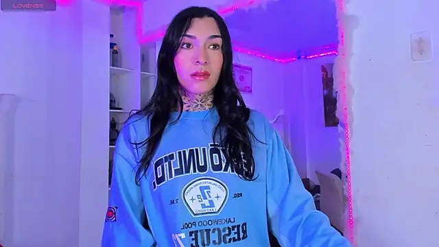 Camila Coxx online show from 25, 10, 2025