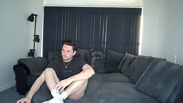 Snapshot of twotwinkhusbandss chatting on 11, 9, 2025 twotwinkhusbandss online show from 11, 9, 2025