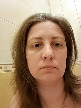 Sakura Green online show from 24, 1, 2025