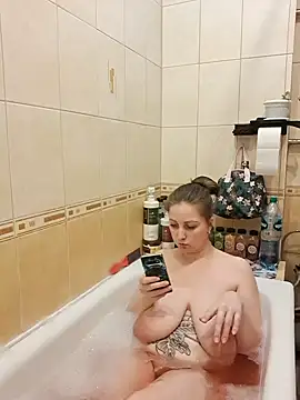 Sakura Green online show from 8, 2, 2025