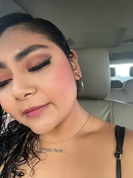 Juli Walker online show from 16, 4, 2026