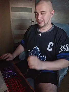 Foxyshaved online show from 3, 2, 2026