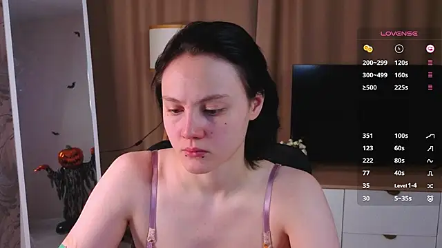 MaryCoopeer online show from 30, 11, 2025