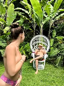 emma4xxx online show from 4, 1, 2025