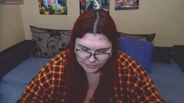 JuliaKeln online show from 9, 5, 2026