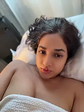 CuteeRose online show from 18, 6, 2026