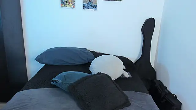 Aventure Twinks online show from 9, 1, 2026