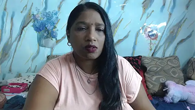 Snapshot of Indian_tracy chatting on 23, 6, 2026 Indian tracy online show from 23, 6, 2026