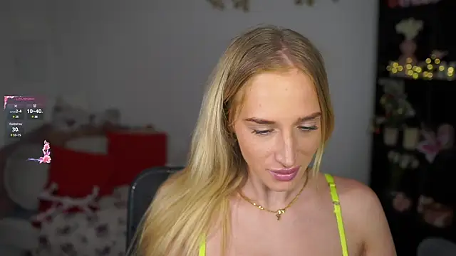 Nicolette  Shea  online show from 5, 1, 2025