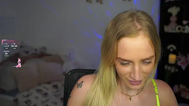 Nicolette  Shea  online show from 15, 1, 2025